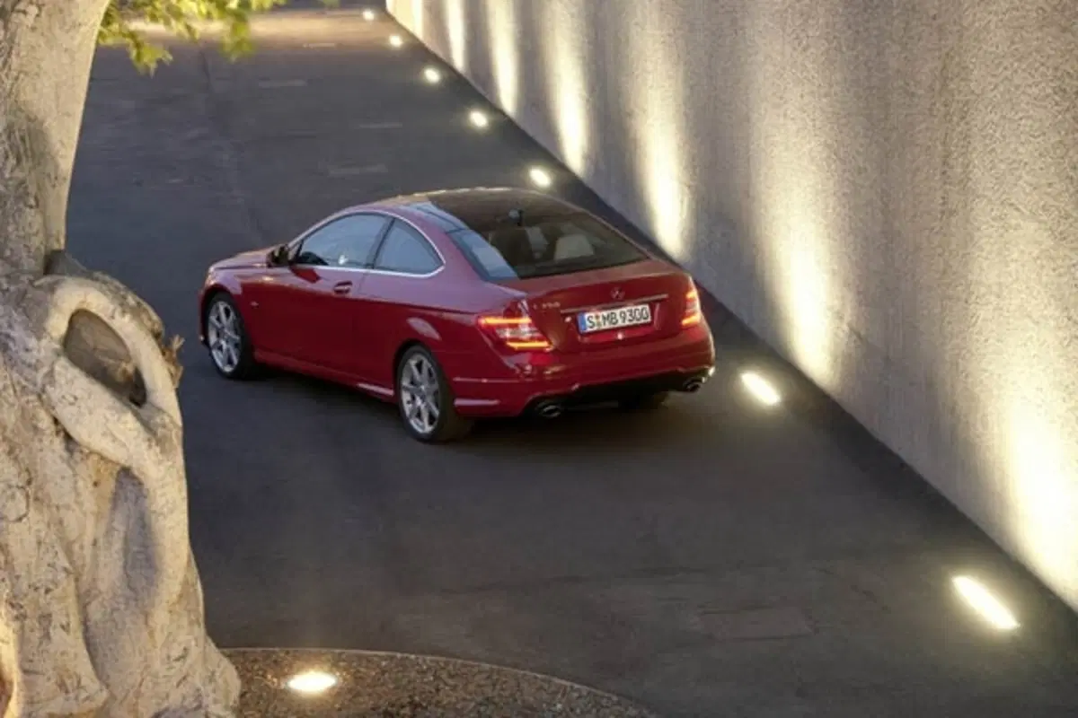 Mercedes Classe C Coupè: quanto costa (21)