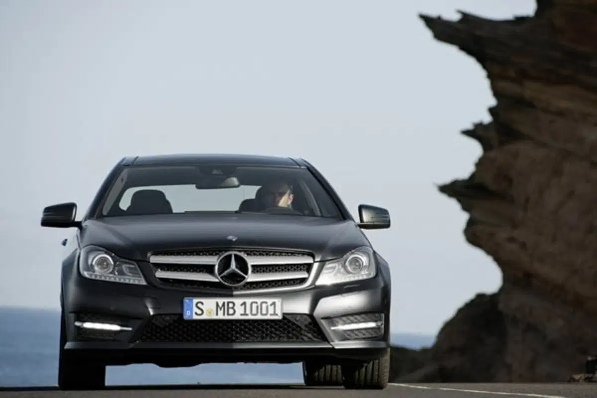 Mercedes Classe C Coupè: quanto costa (23)