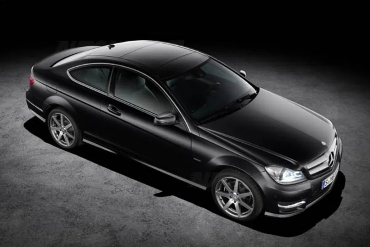 Mercedes Classe C Coupè: quanto costa (26)
