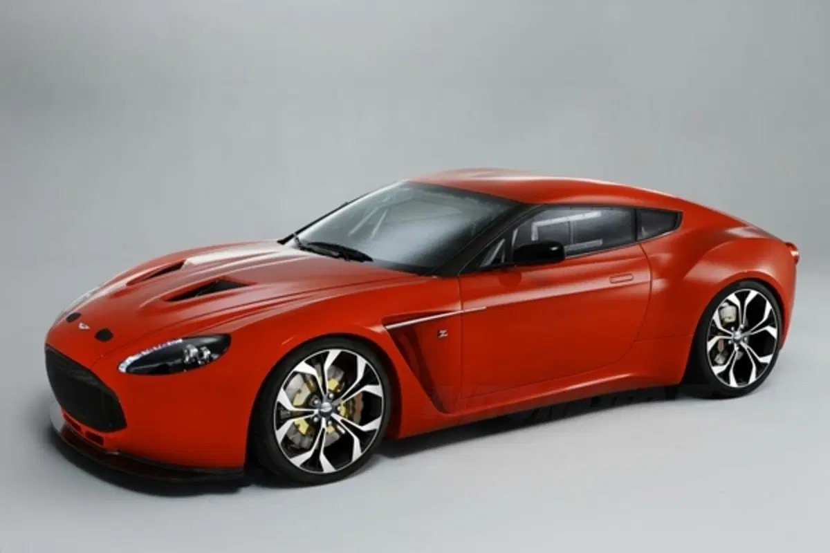 Aston Martin V12 Zagato (2)