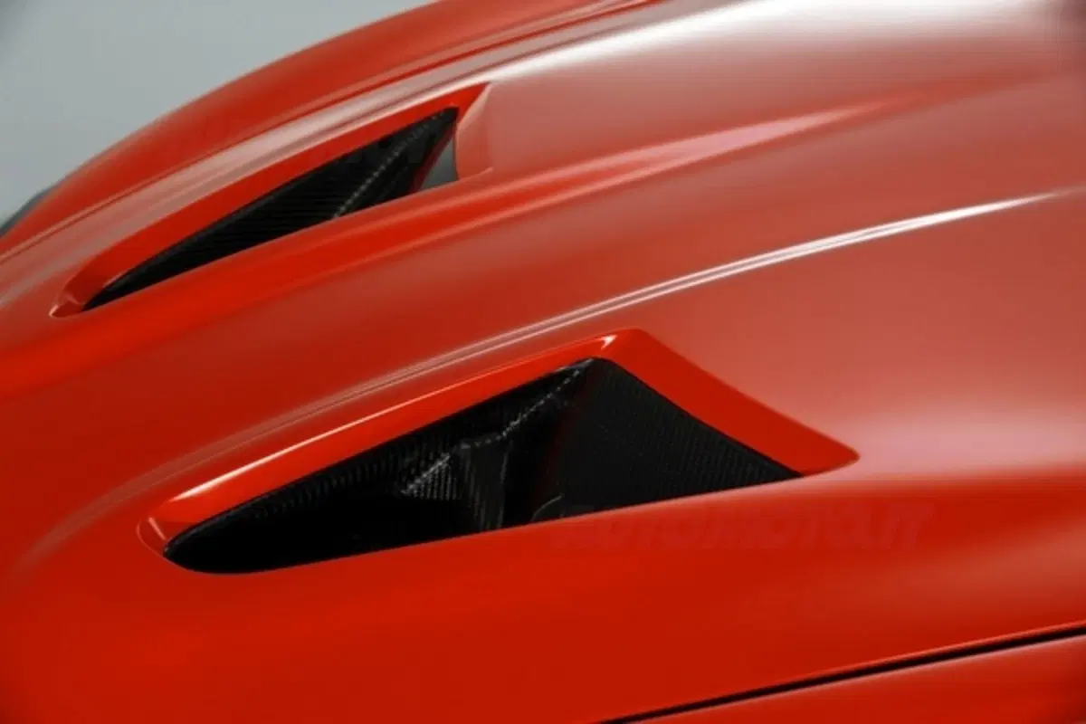 Aston Martin V12 Zagato (4)