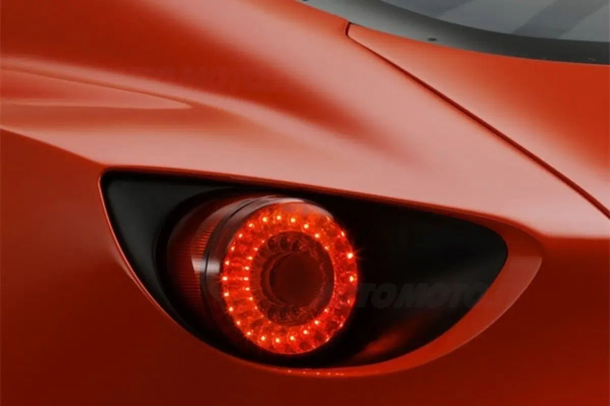 Aston Martin V12 Zagato (10)