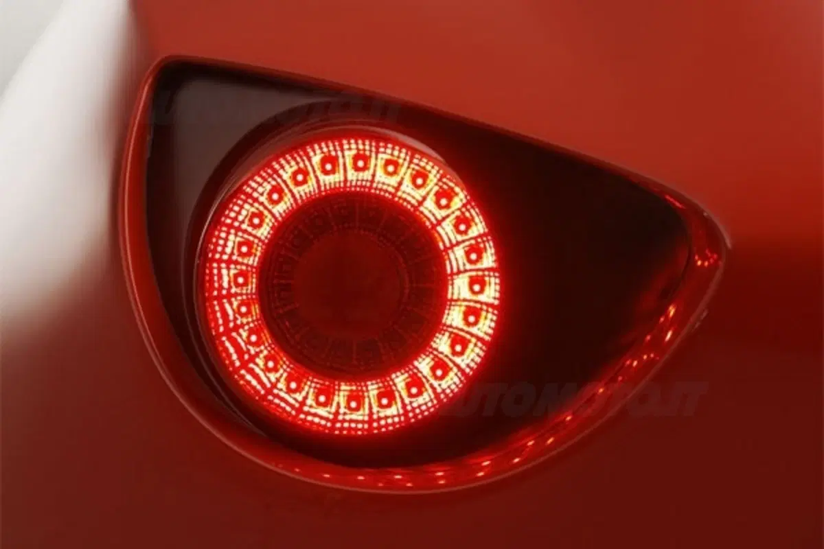 Aston Martin V12 Zagato (11)
