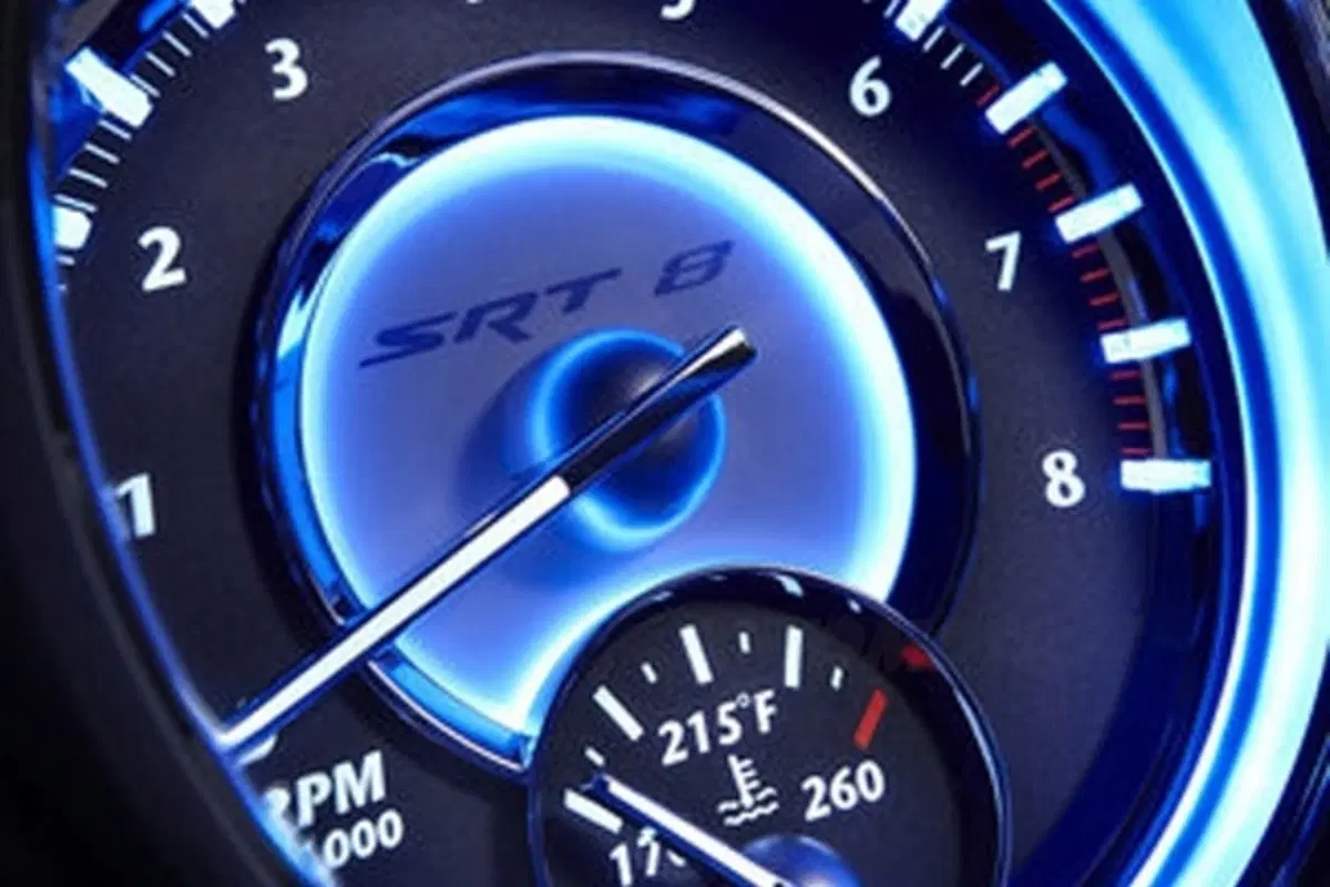 Chrysler 300 SRT8 (16)