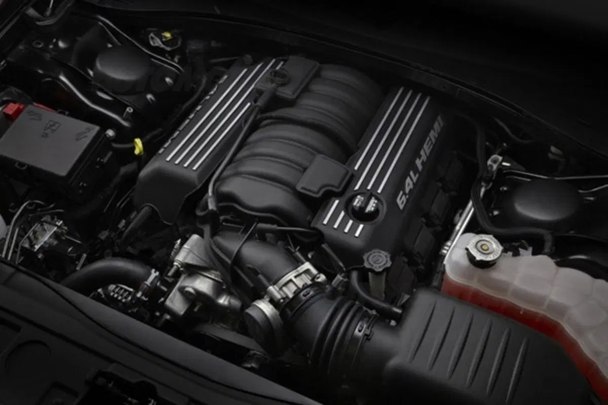 Chrysler 300 SRT8 (18)