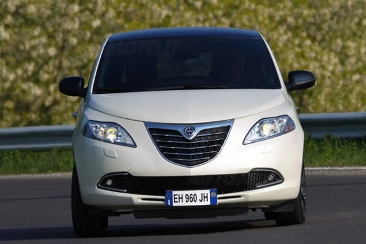 Nuova Lancia Ypsilon (4)