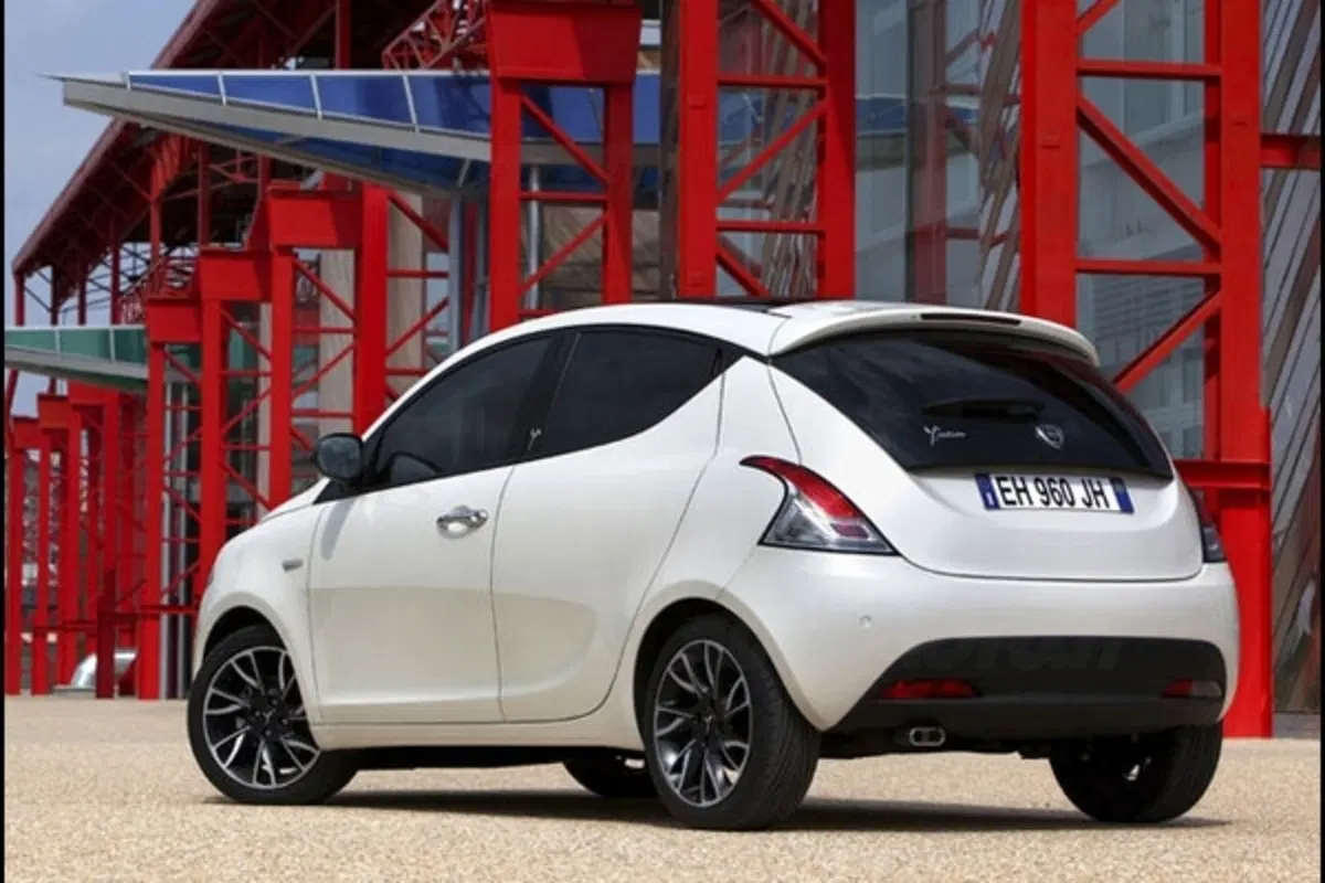 Nuova Lancia Ypsilon (16)