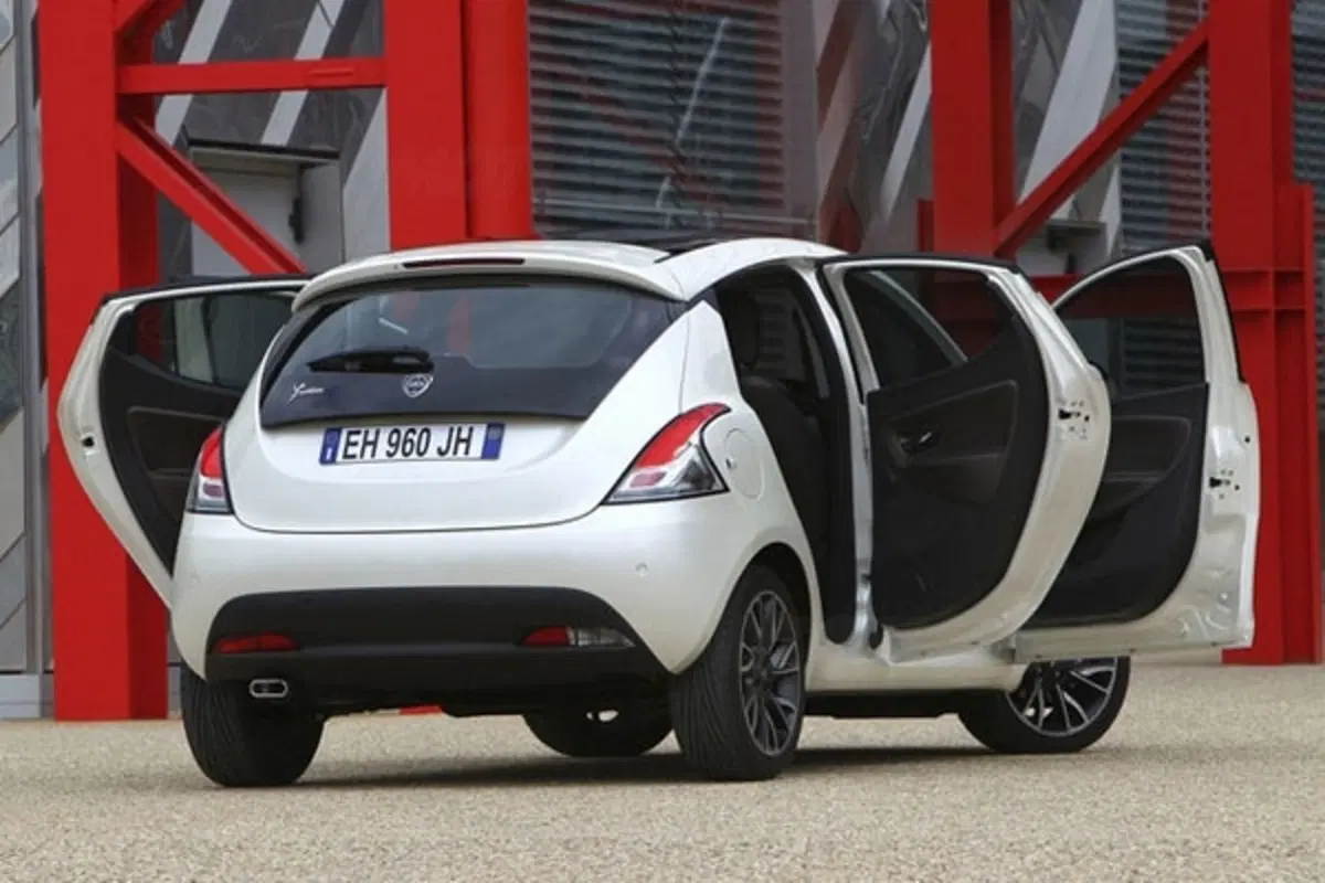 Nuova Lancia Ypsilon (21)