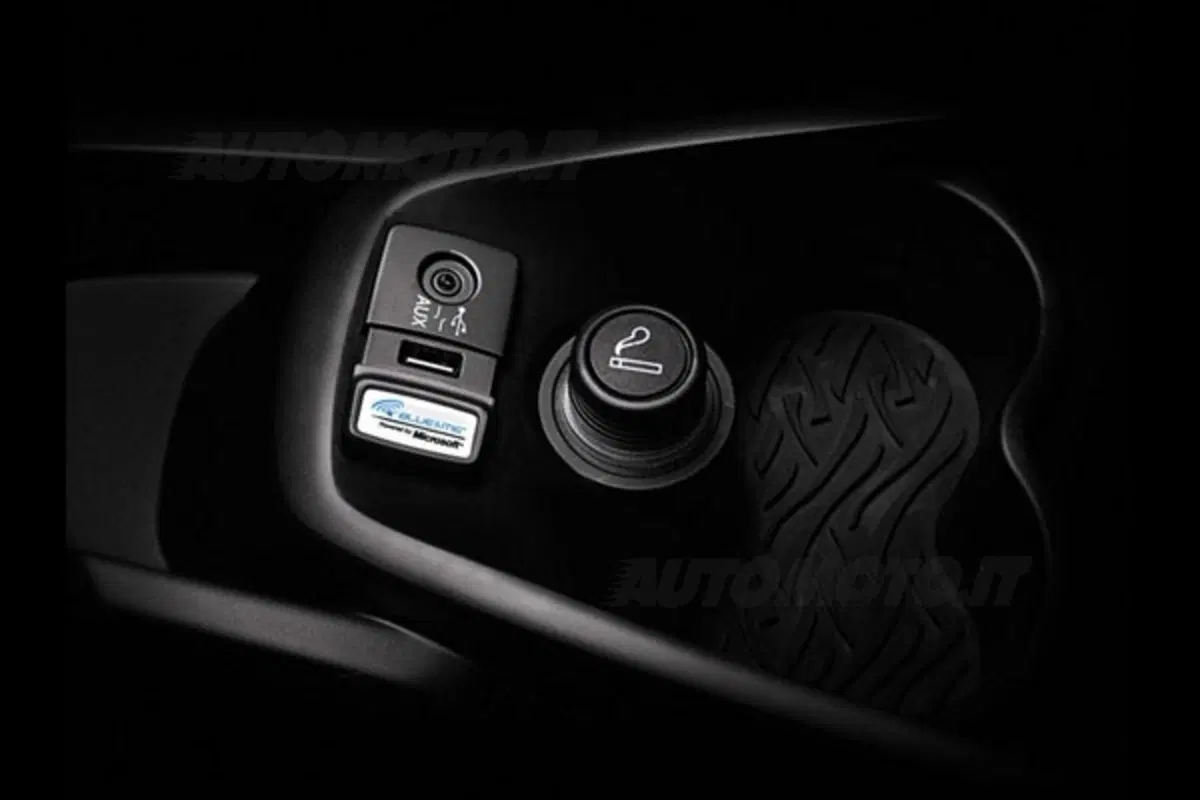 Nuova Lancia Ypsilon (30)