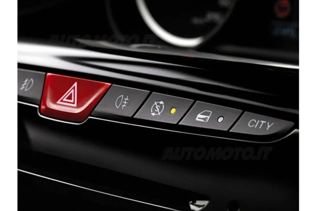 Nuova Lancia Ypsilon (33)