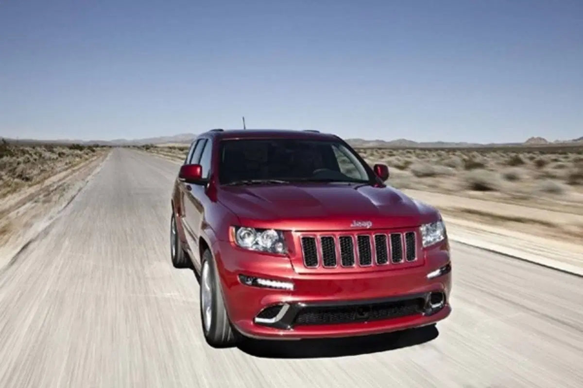 Nuova Jeep Grand Cherokee SRT8 (4)
