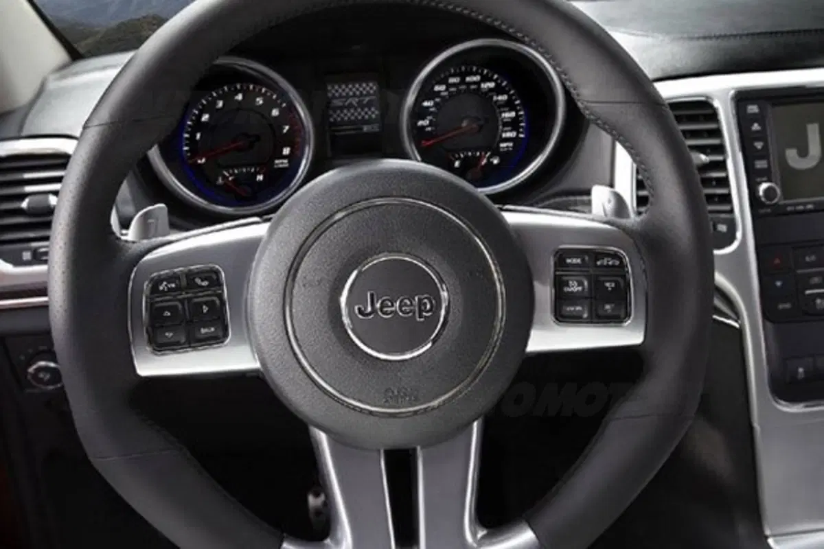 Nuova Jeep Grand Cherokee SRT8 (13)