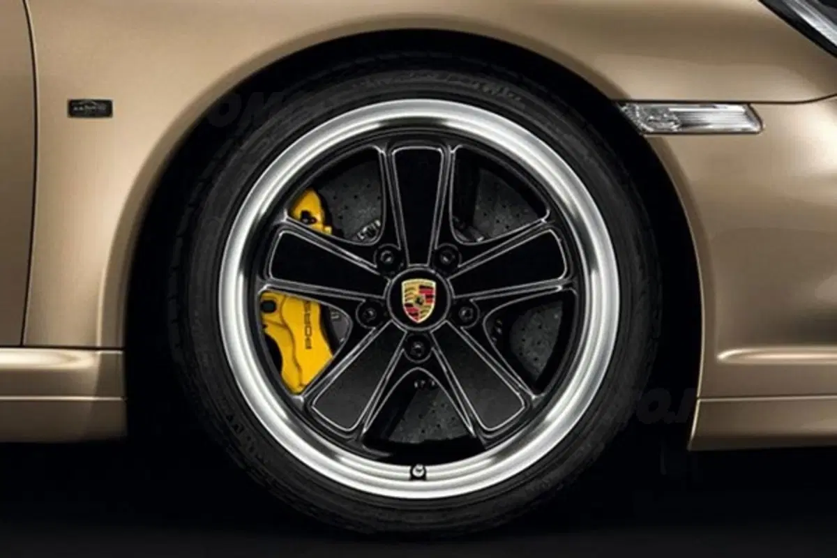Porsche 911 Turbo S 10 Year Anniversary Edition (9)