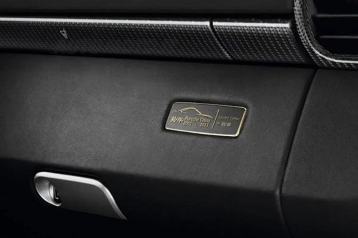 Porsche 911 Turbo S 10 Year Anniversary Edition (17)