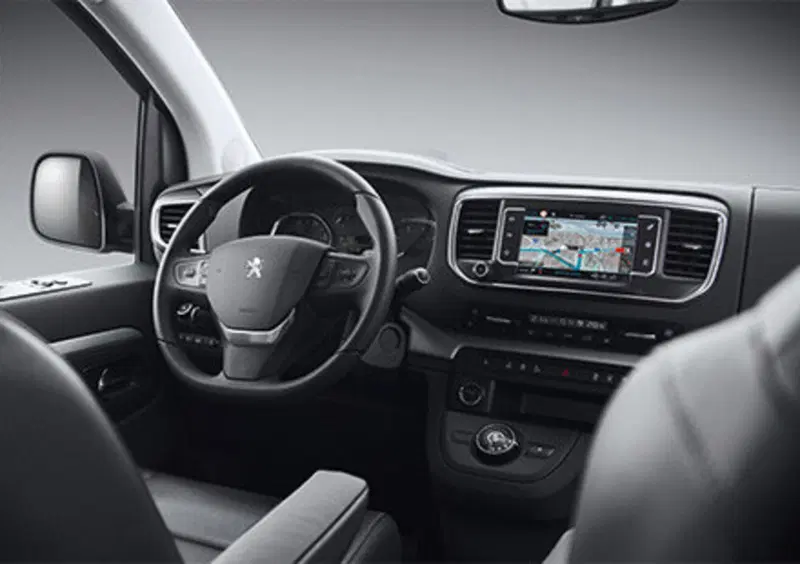 Peugeot Traveller (2016-->>) (11)