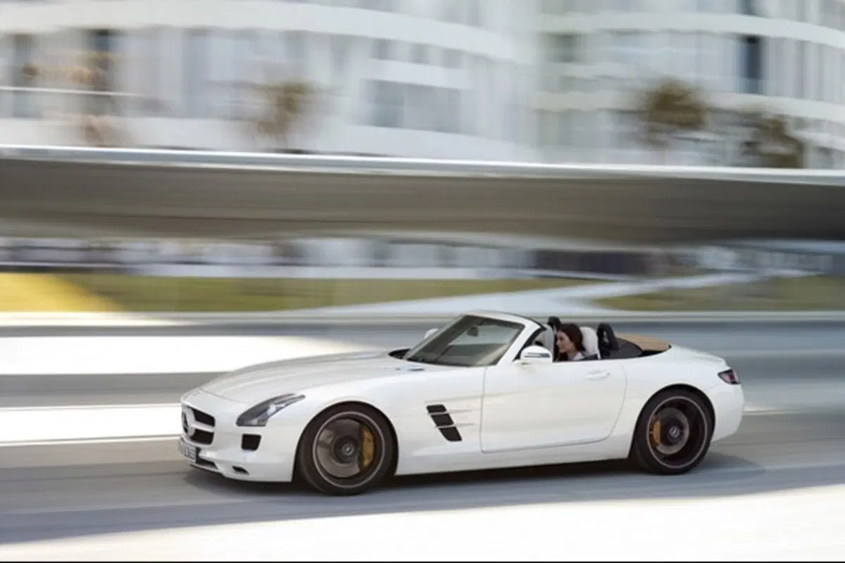 Mercedes SLS Roadster (2)