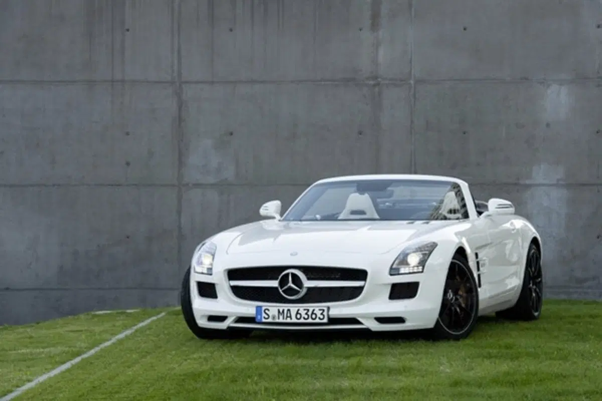 Mercedes SLS Roadster (26)