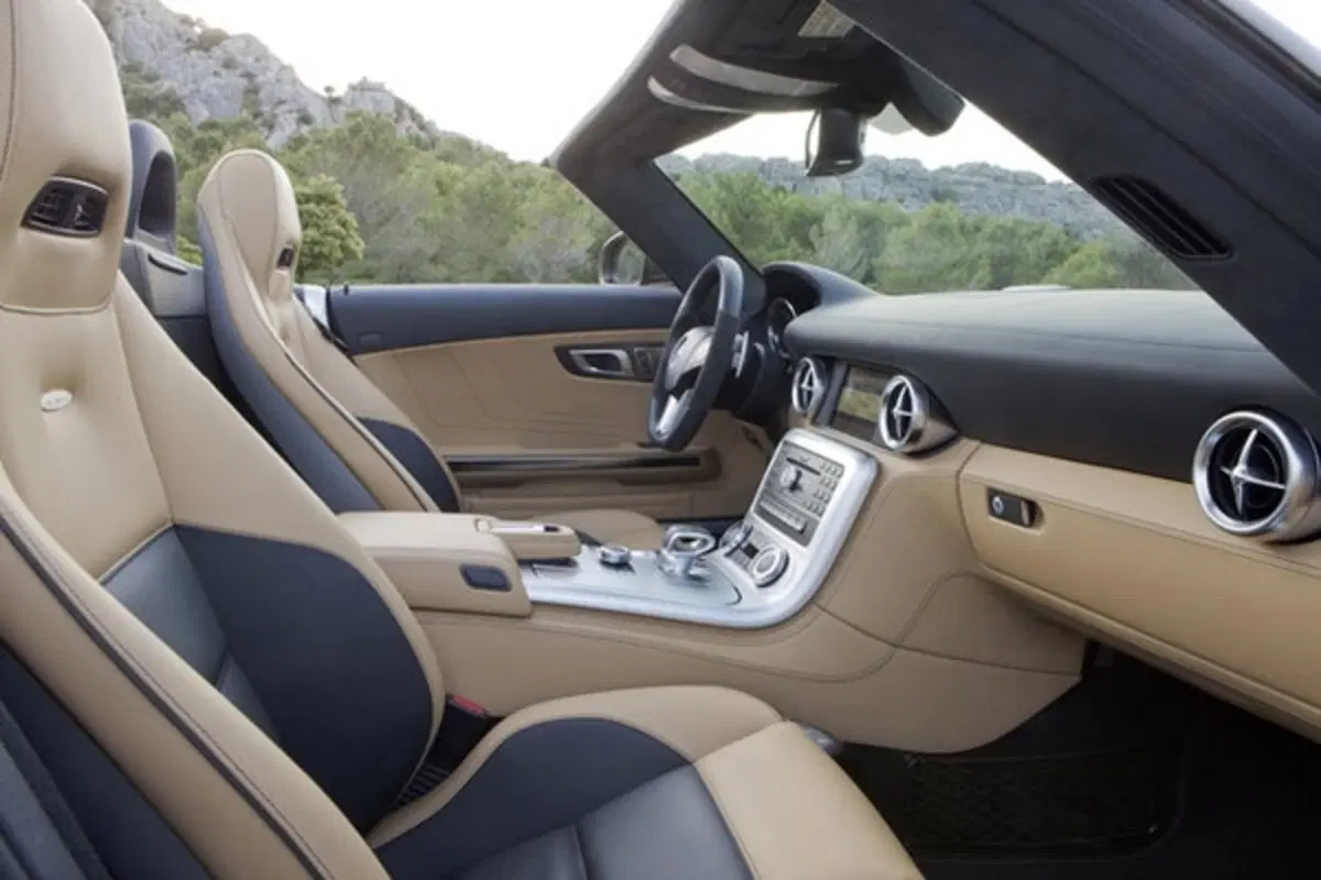 Mercedes SLS Roadster (37)