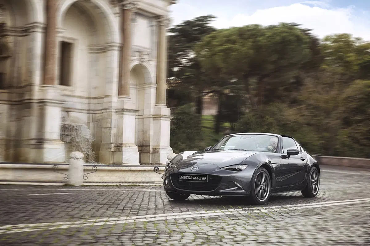 Mazda MX-5 RF, la targa “per tutti”. Ecco come funziona il tetto [Video] (6)