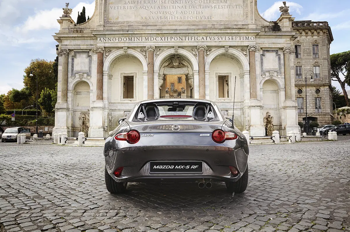 Mazda MX-5 RF, la targa “per tutti”. Ecco come funziona il tetto [Video] (7)