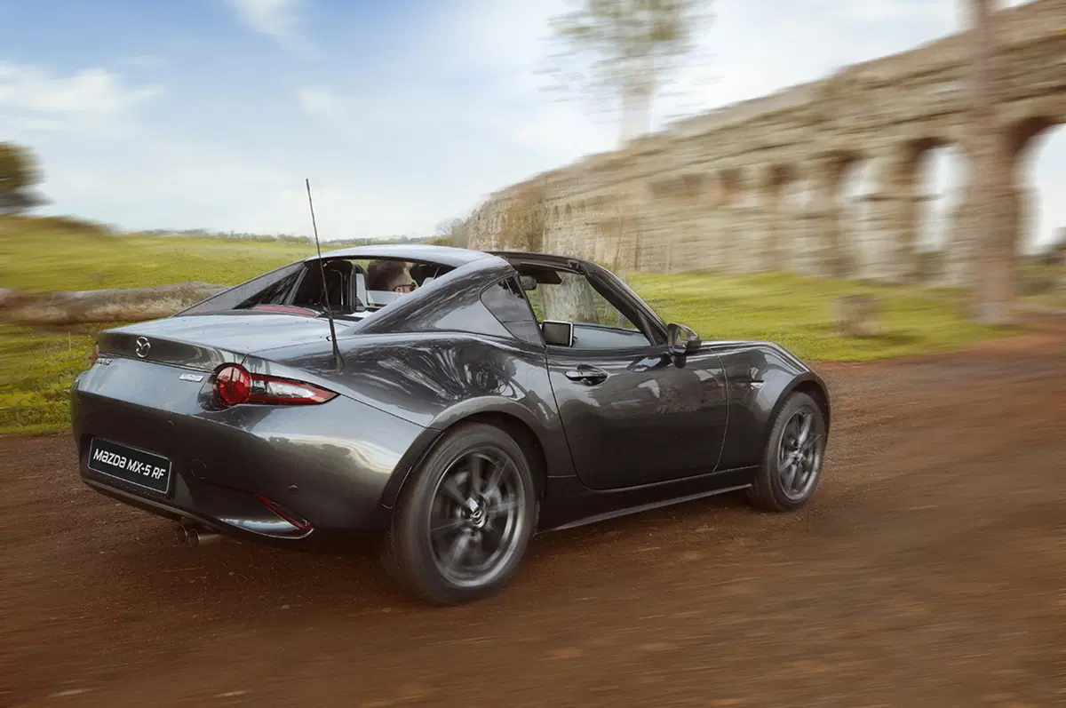 Mazda MX-5 RF, la targa “per tutti”. Ecco come funziona il tetto [Video] (17)