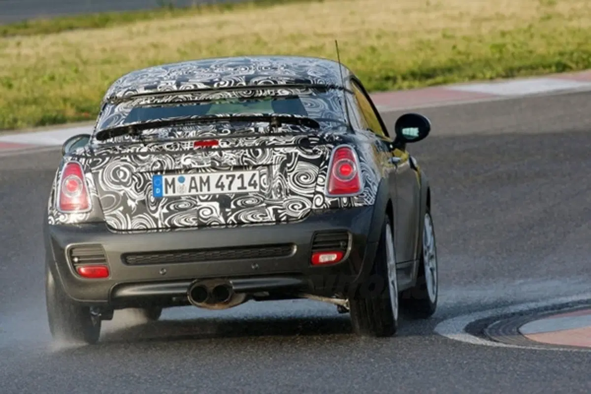 Mini Coupè: prime immagini ufficiali (3)