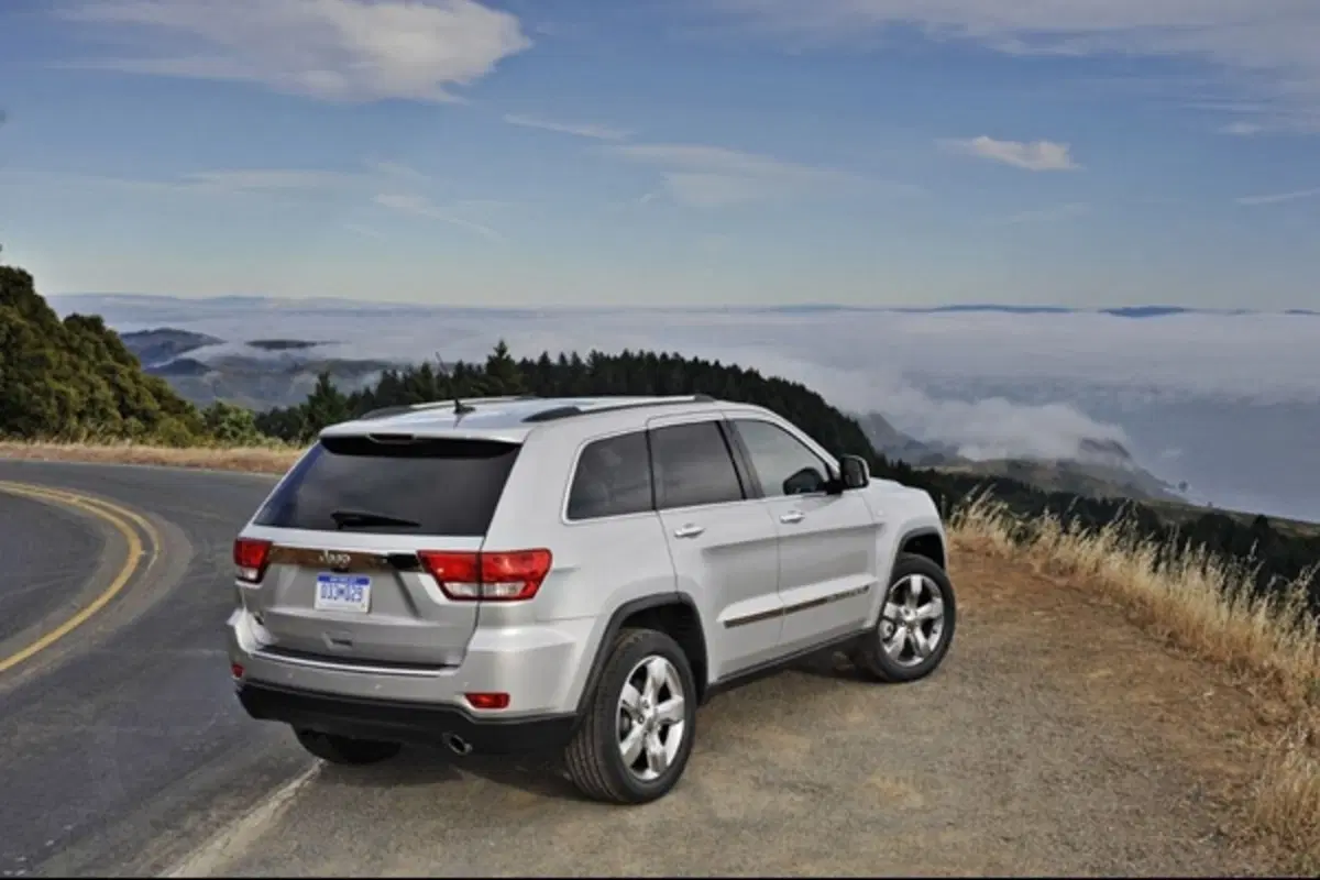 Jeep Grand Cherokee 3.0 CRD: da 44.500 euro (8)