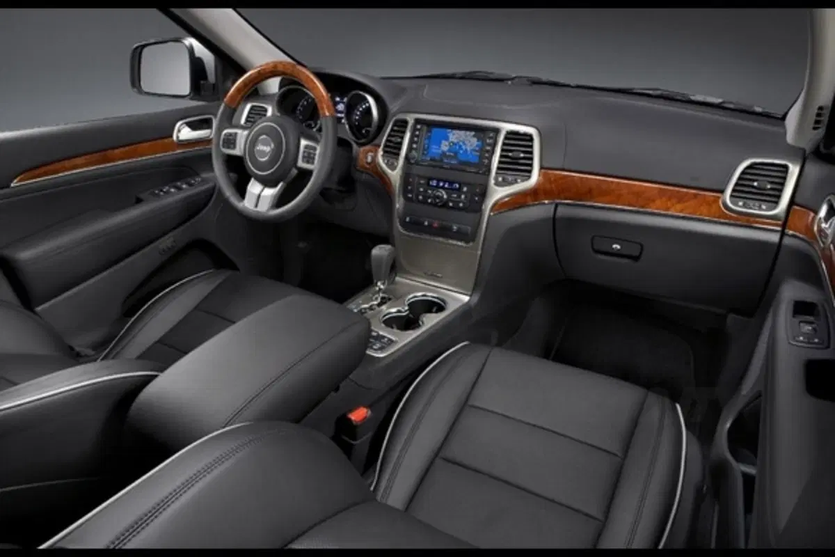 Jeep Grand Cherokee 3.0 CRD: da 44.500 euro (16)