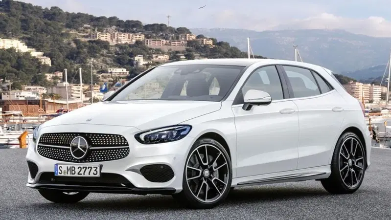 Nuova Mercedes Classe A 2018: l'abbiamo immaginata cos&igrave;