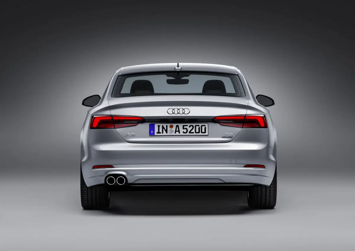 Audi A5 Coupé 45 TFSI 252 CV quattro S tronic Business (22)