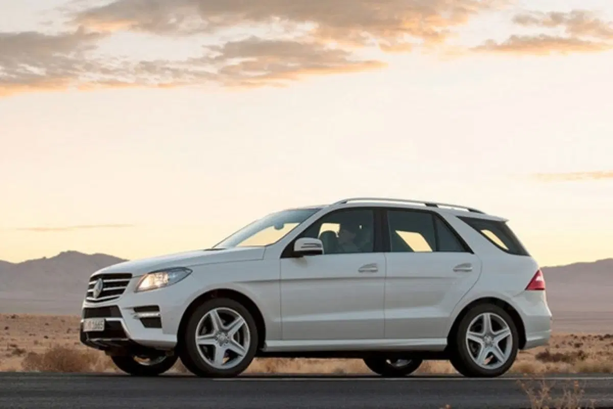 Nuova Mercedes Classe M: prime immagini (23)