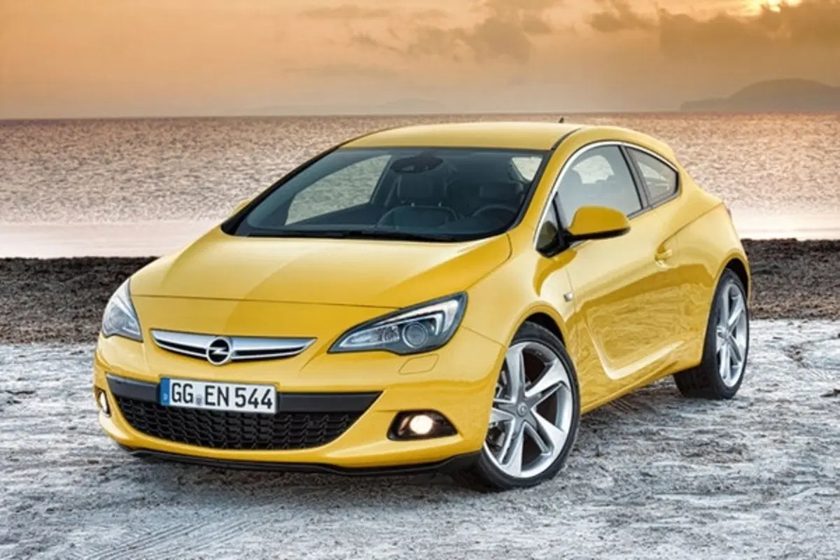 Nuova Opel Astra GTC: aperta la prevendita (5)