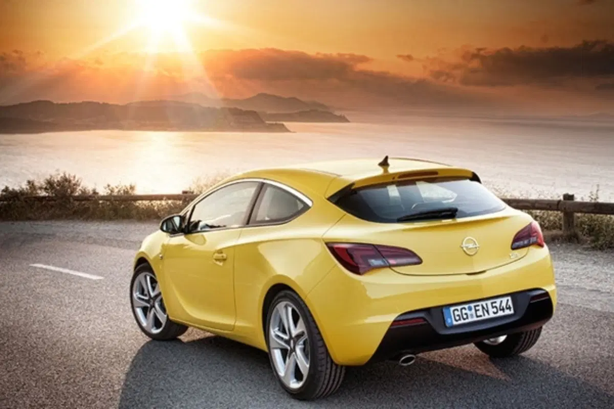 Nuova Opel Astra GTC: aperta la prevendita (9)