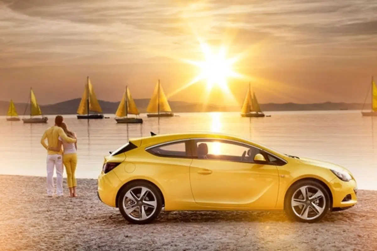 Nuova Opel Astra GTC: aperta la prevendita (12)