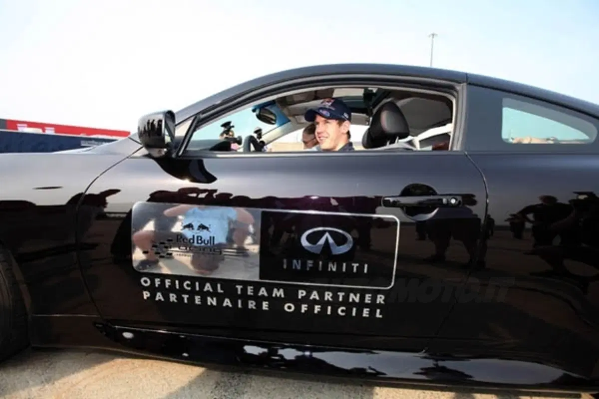 Vettel sulla Infiniti G37 Coupè IPL in Canada (5)