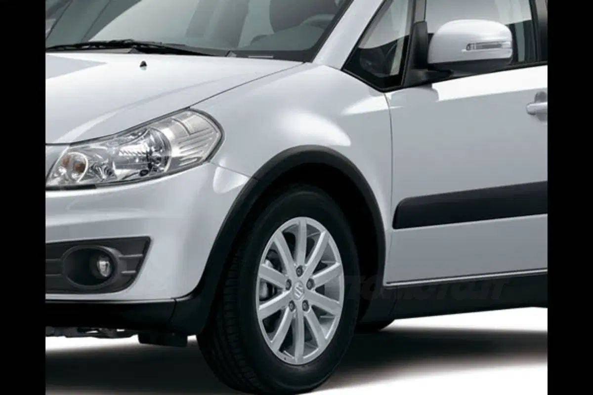 Suzuki SX4 GLX Navi+ (6)