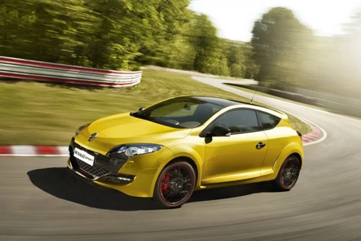 Renault Megane RS Trophy (2)