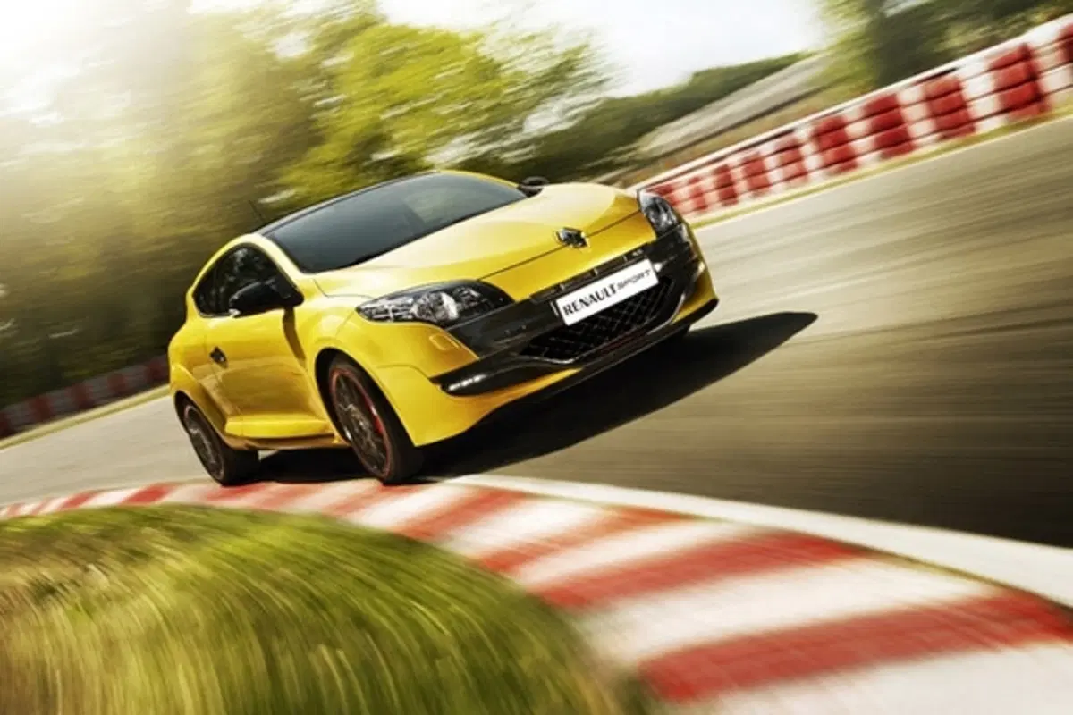 Renault Megane RS Trophy (3)