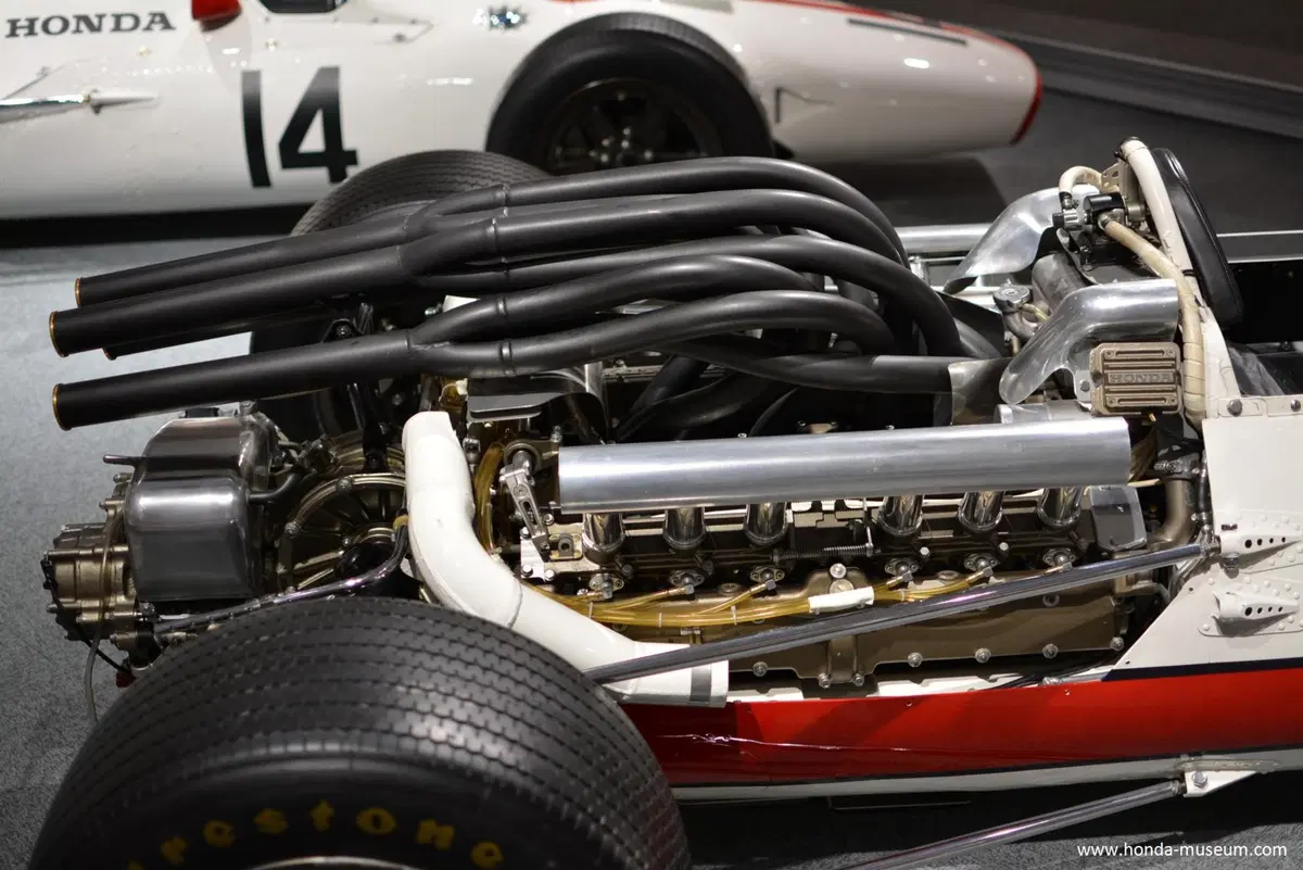 Tecnica Formula 1, 1966: arrivano i 3.000. V8 o V12? (4)
