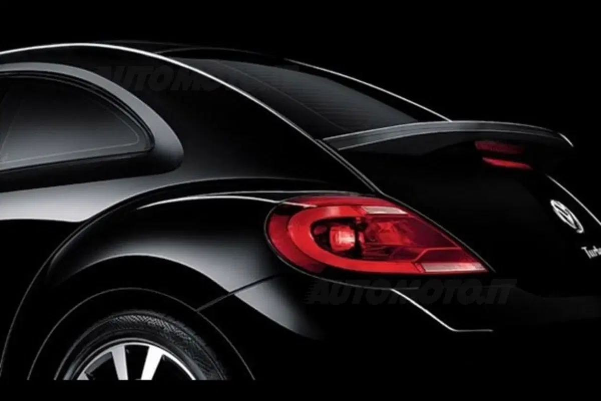 Volkswagen Beetle Black Turbo (3)
