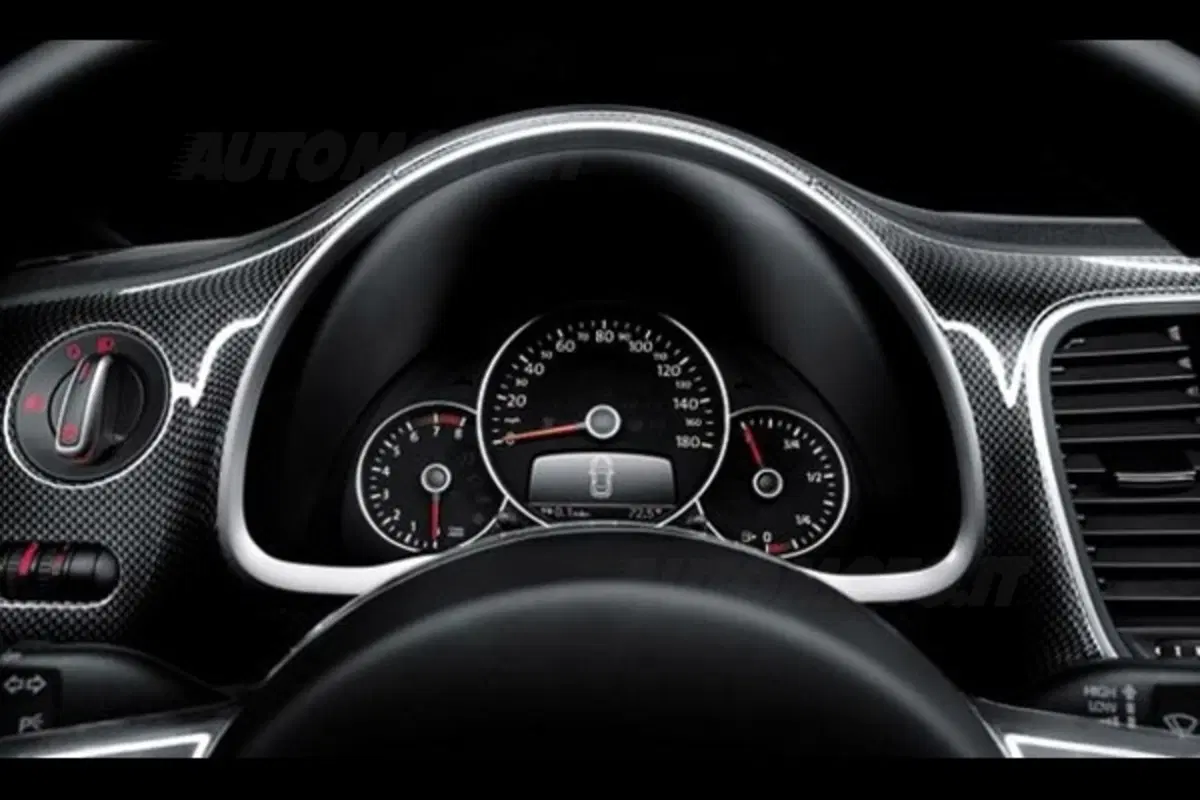 Volkswagen Beetle Black Turbo (4)