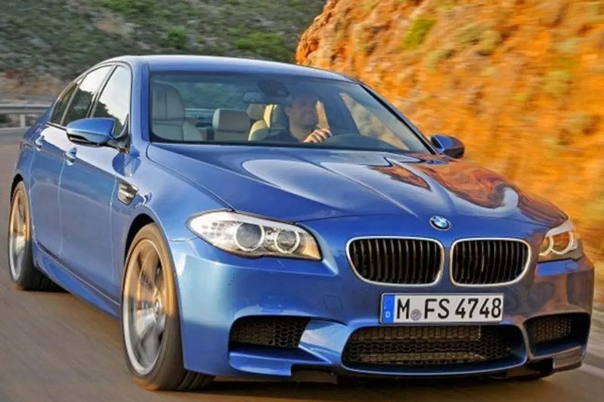 Nuova BMW M5 (4)
