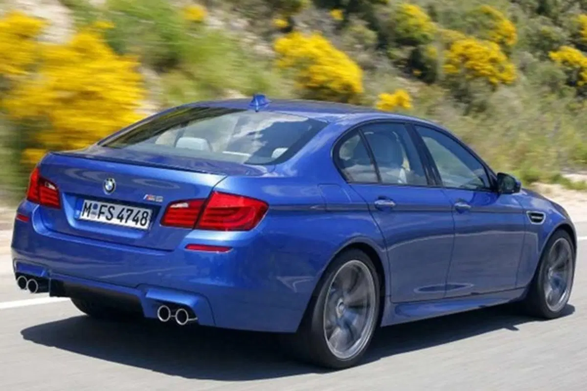 Nuova BMW M5 (9)