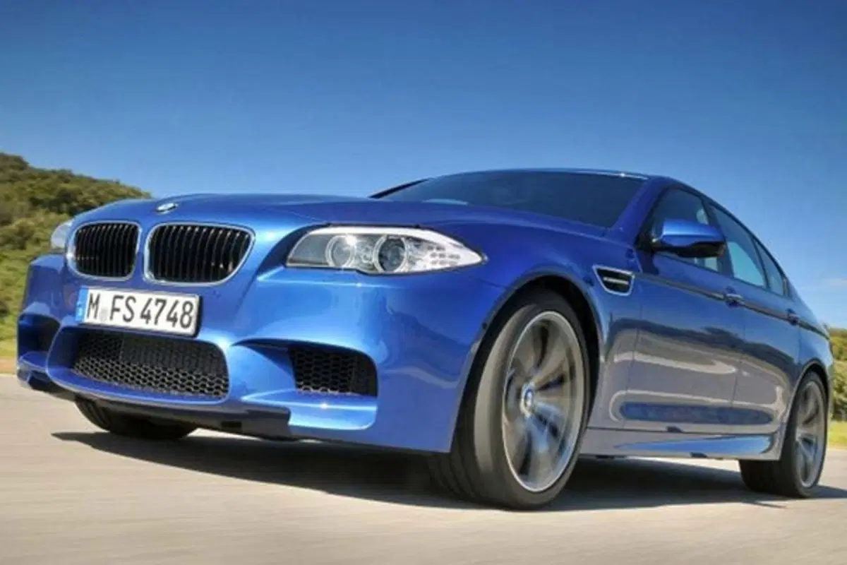 Nuova BMW M5 (12)