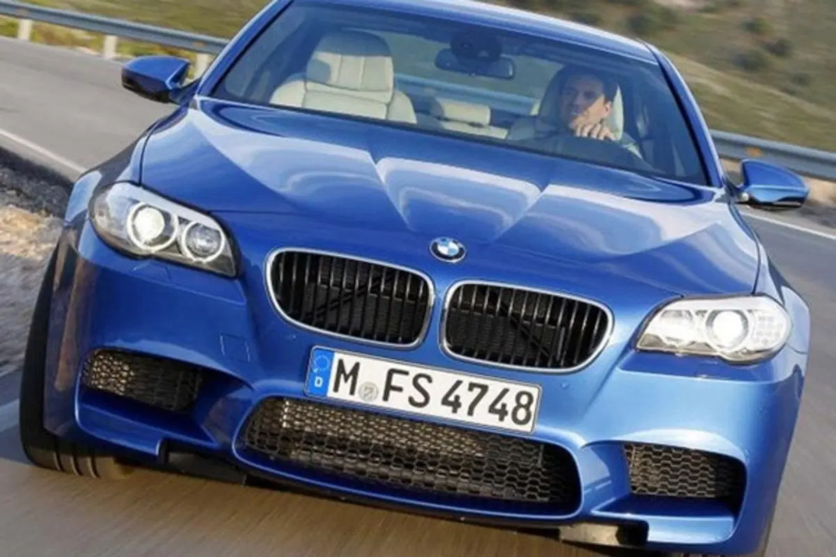 Nuova BMW M5 (14)