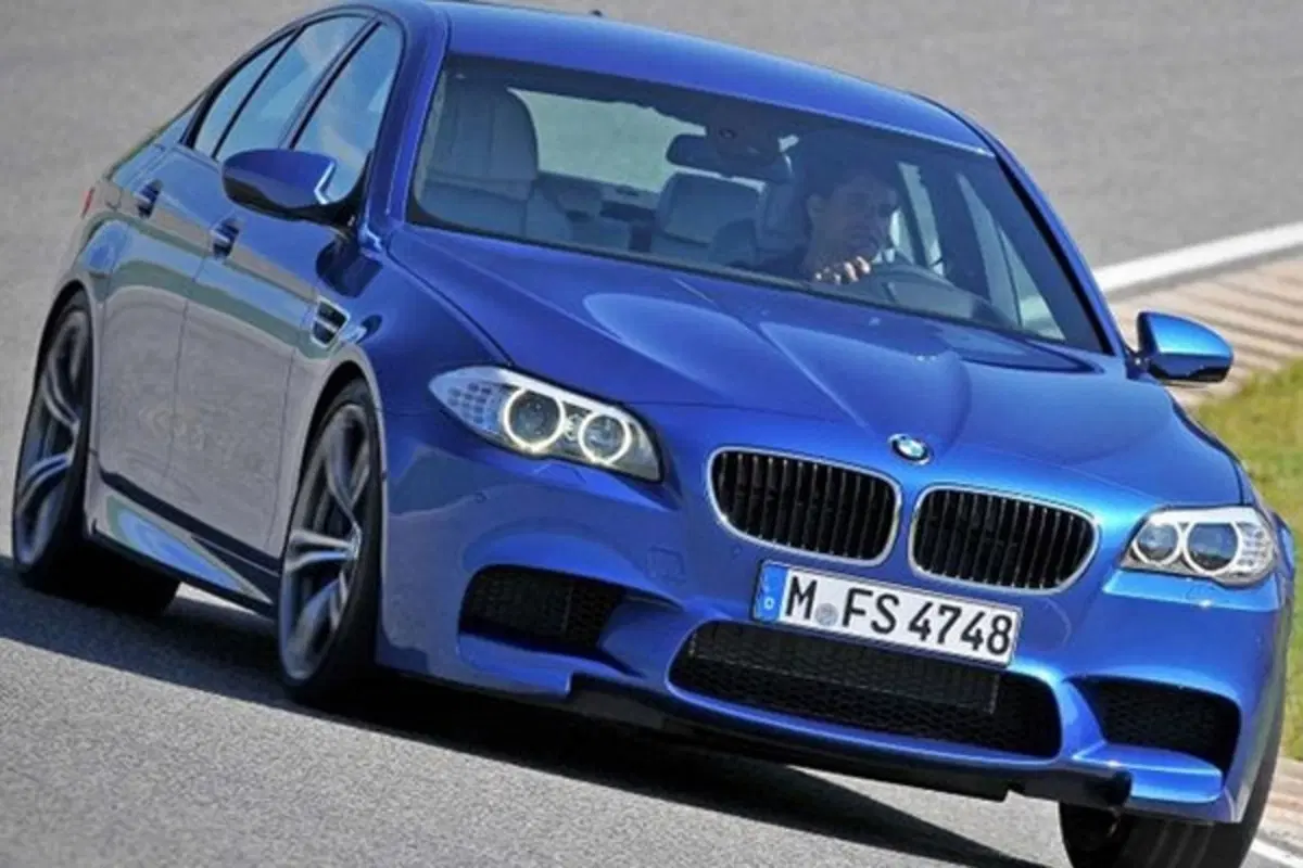Nuova BMW M5 (16)
