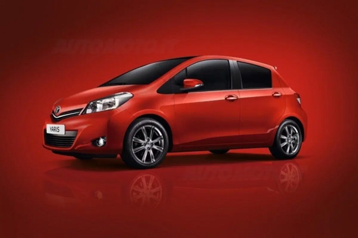 Toyota nuova Yaris (7)