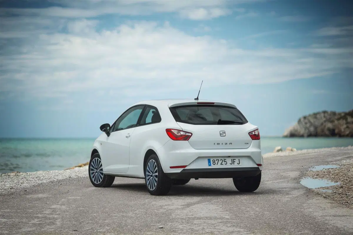 Quale comprare, Confronto: Alfa Romeo Mito 1.4 Vs Seat Ibiza SC 1.0 Style (10)