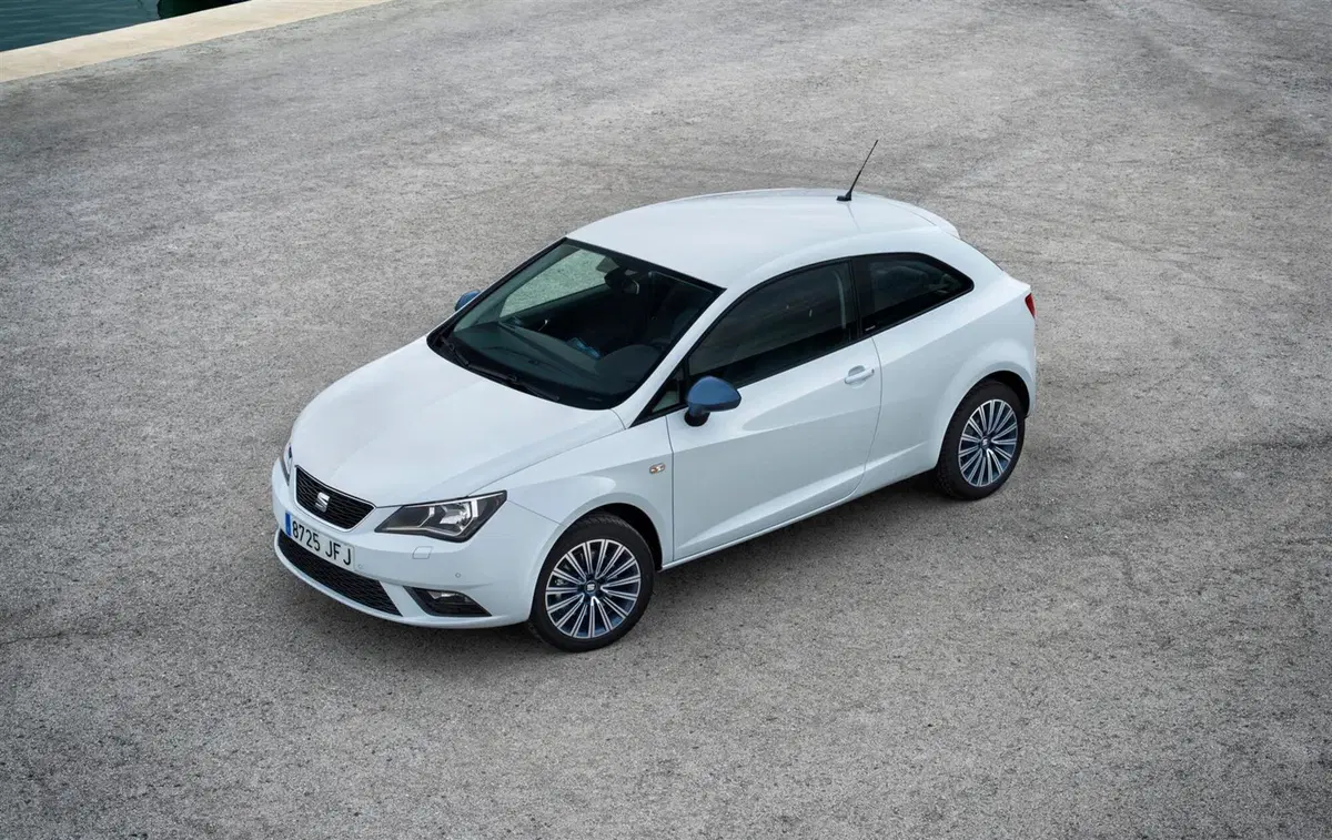 Quale comprare, Confronto: Alfa Romeo Mito 1.4 Vs Seat Ibiza SC 1.0 Style (8)
