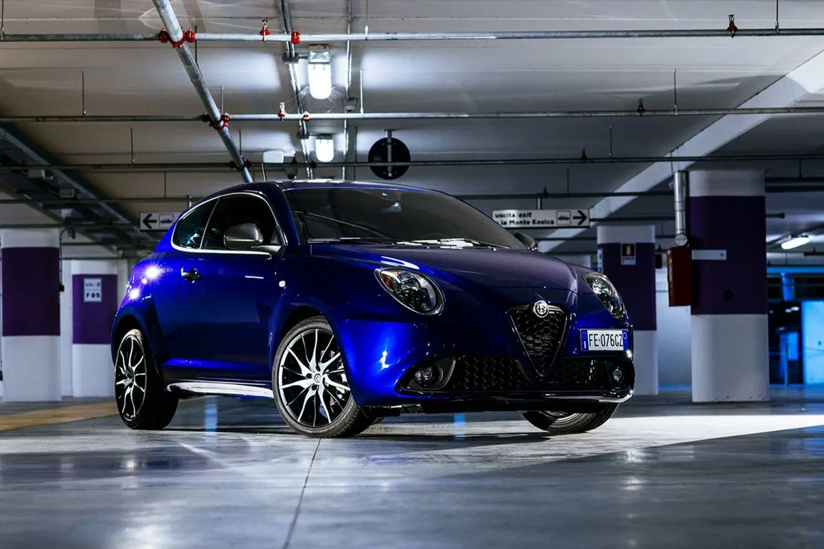 Quale comprare, Confronto: Alfa Romeo Mito 1.4 Vs Seat Ibiza SC 1.0 Style (7)